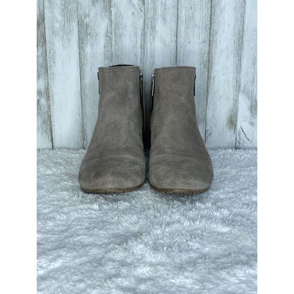 Kenneth Cole Reaction Taupe Suede Fringe Ankle Boots Pilates Booties Size 6 - Picture 4 of 10